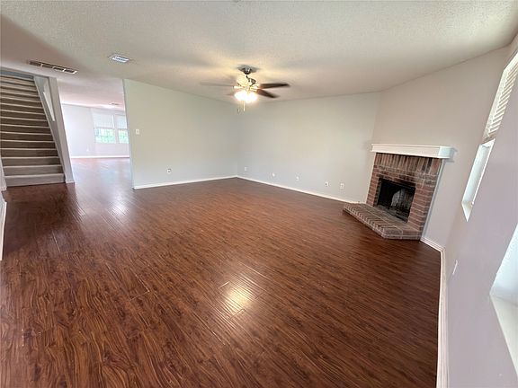 4th image of 2032 Cap Rock Ln