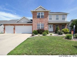 1039 Deer Run Ct, Staunton, IL 62088