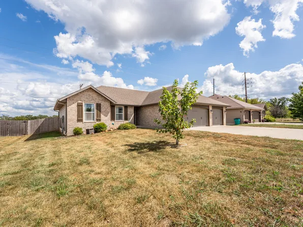 612 N Lincoln Avenue, Republic, MO 65738