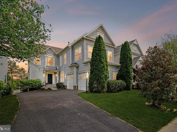 21426 Overland Park Dr, Ashburn, VA 20147