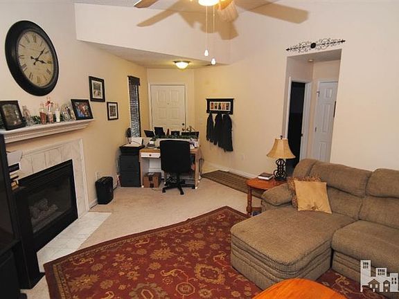 2nd image of 4166 Breezewood Dr #101