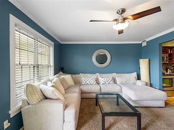 4th image of 2716 Whitney Pl APT 620