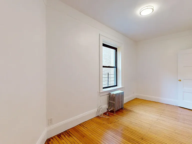 293 Riverside Dr #5C — Photo 5
