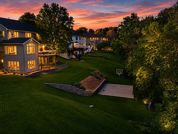 2nd image of 9353 Shetland Rd