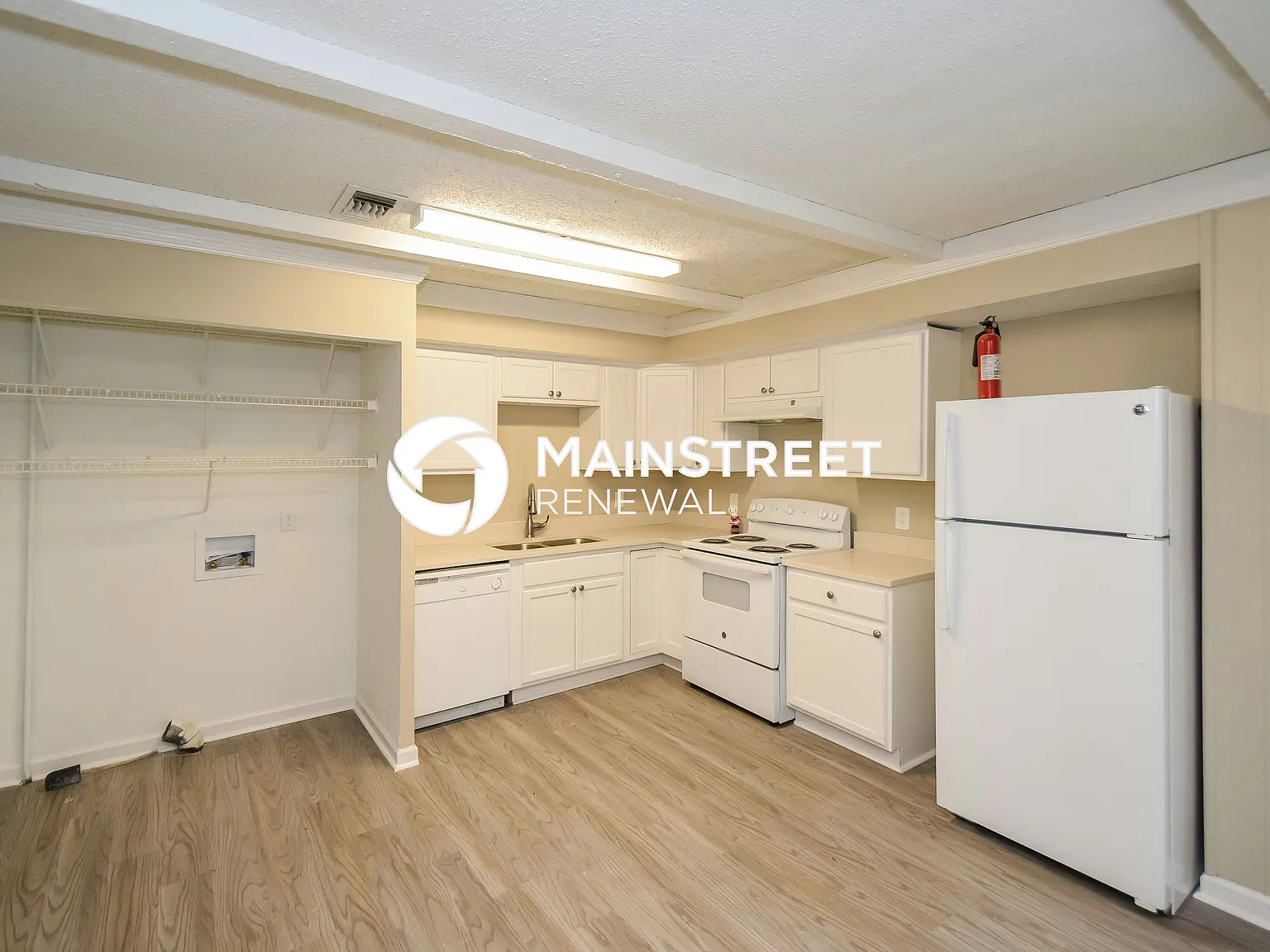 5084 Oak Leaf Circle — Photo 3