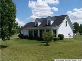 3078 Lake Grove Dr, Hernando, MS 38632