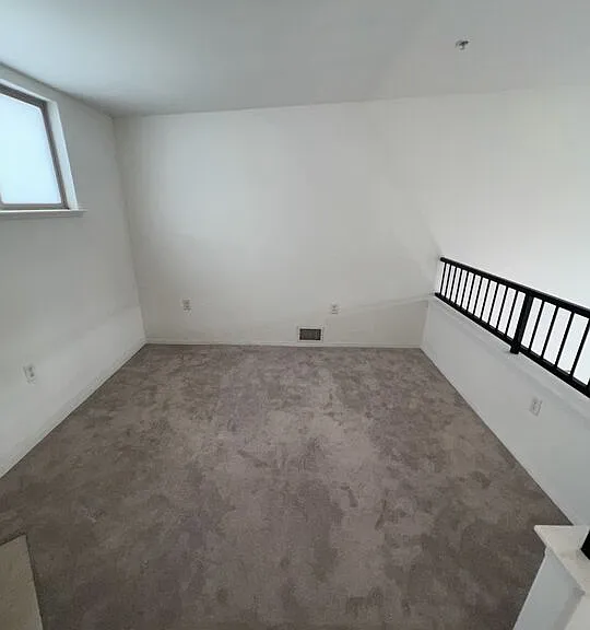 100 S Alameda St #464 — Photo 7