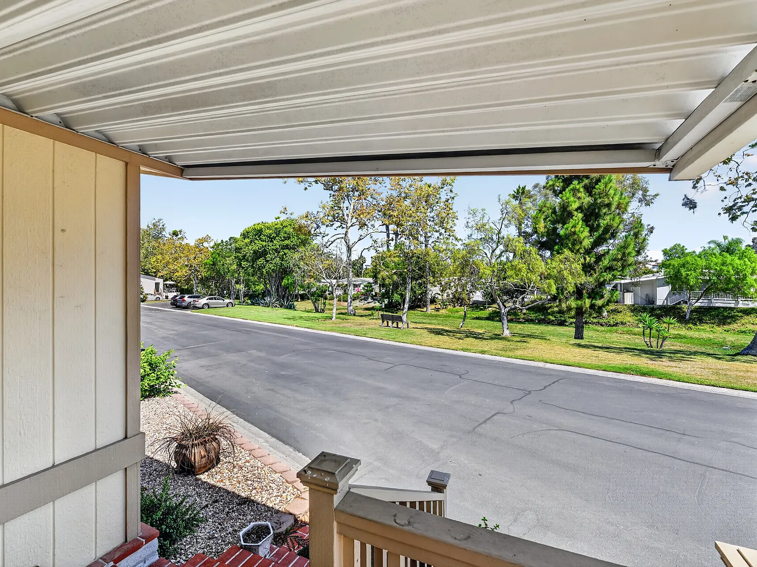 2 bed, 1946 sqft, $3,450 — Photo 3