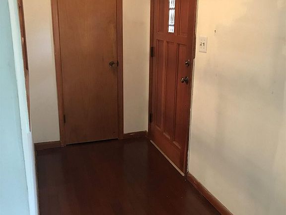 4th image of 5581 Skyland Dr