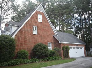 302 Dupont Cir, Greenville, NC 27858