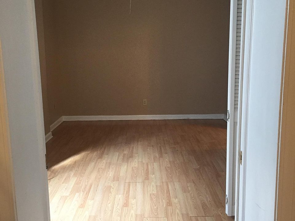 1st image of 3115 Magnolia Ave