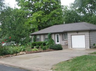 5513 N Virginia Ave, Kansas City, MO 64118