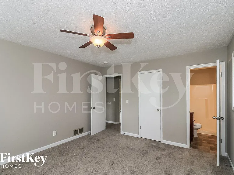 3762 Cambridge Dr SW — Photo 9