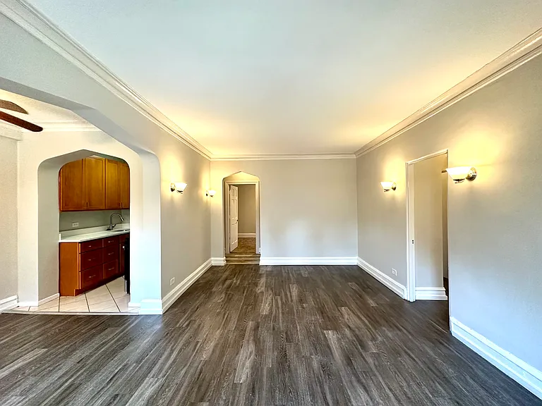 1033 W Loyola Ave #208 — Photo 9