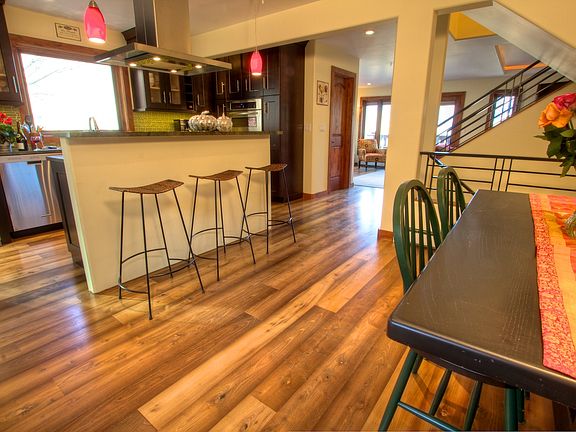 3rd image of 1350 Sandstone Dr Unit 6