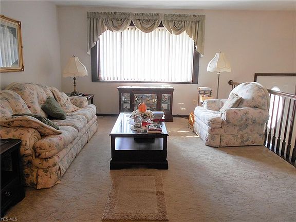 4th image of 148 Woodlawn Ave