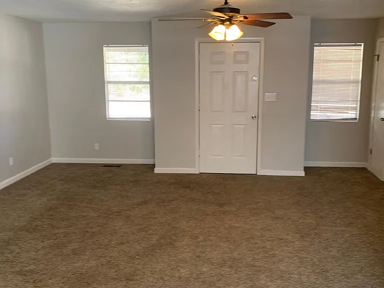 1156 Saxon Rd — Photo 12