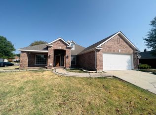115 Fort Edward Dr, Arlington, TX 76002