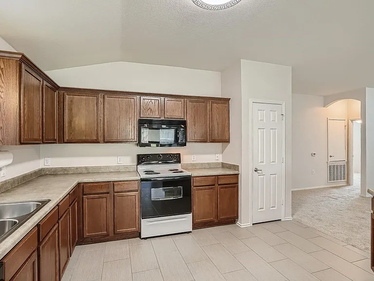 8905 Quick Stream Dr — Photo 10