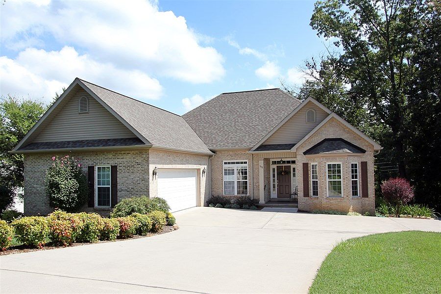 1st image of 115 Tahlequah Ln