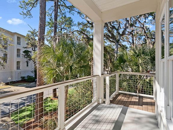 3rd image of 39 Harbor Rd