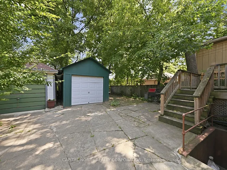 47 Robina Ave #2 — Photo 24