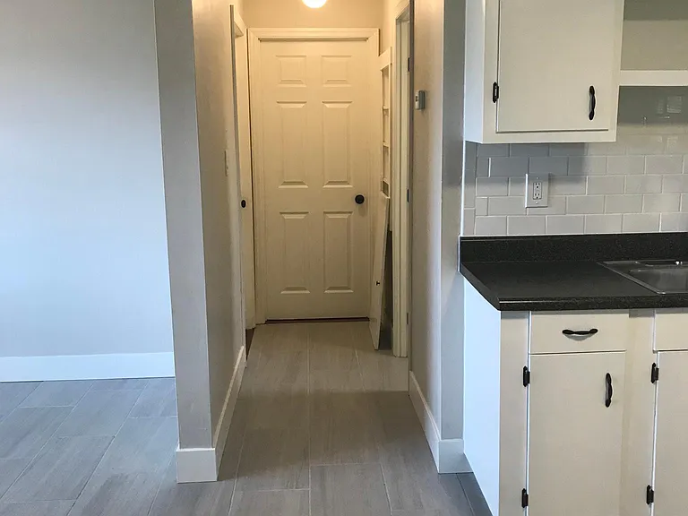 2099 NE Goolsby St — Photo 2
