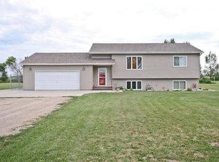 868 6th Ave, Walcott, ND 58077