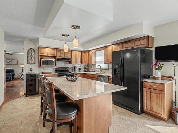 5th image of 1417 Pheasant Run