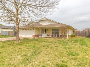 9413 E Aspenwood Dr, Claremore, OK 74019