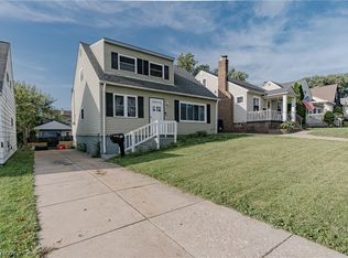 7611 Newport Ave, Parma, OH 44129