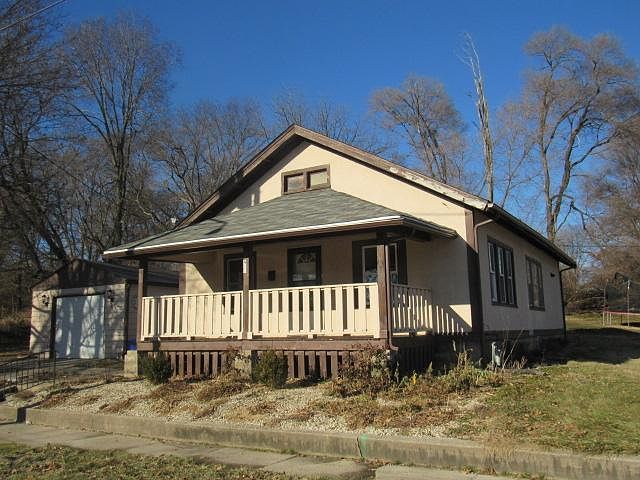 1st image of 415 Illinois Ave