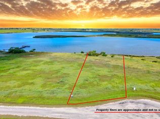 Bay Dr, Palacios, TX 77465