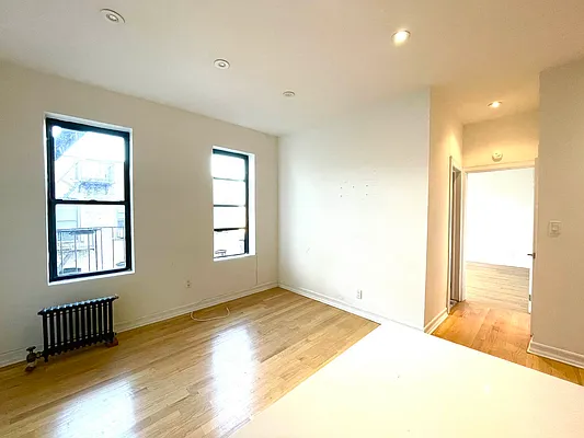 Rented by R New York | media 2