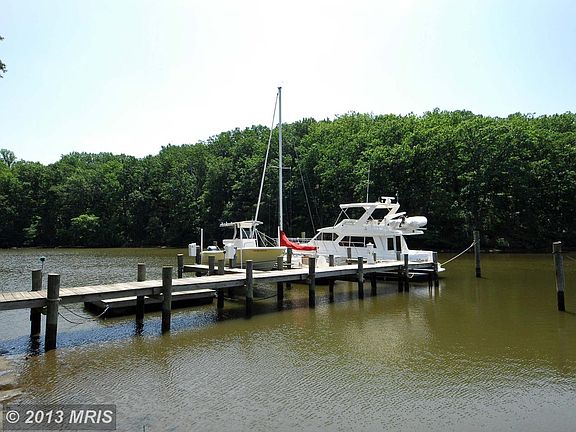 2nd image of 721 Harness Creek View Dr