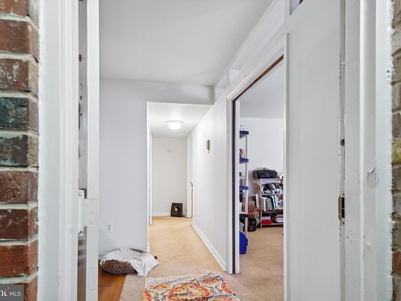 4th image of 798 Quince Orchard Blvd APT T1
