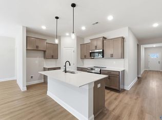 149 Rose Valley Dr, New Market, AL 35761