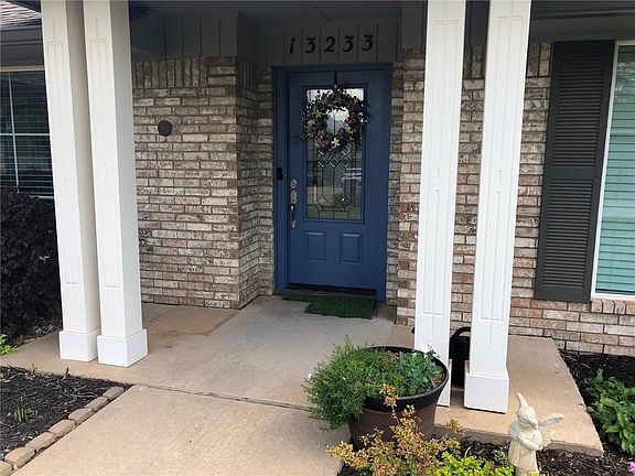 2nd image of 13233 Saint Andrews Dr