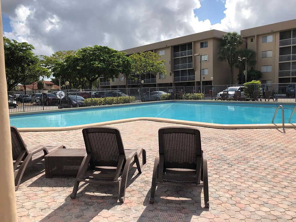 1st image of 17000 NW 67th Ave APT 136