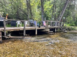 14294 Deer Valley Ln, Beulah, MI 49617