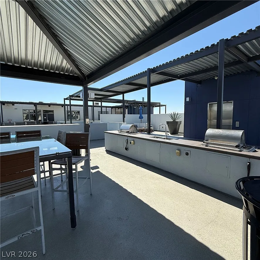 2 bed, 2.0 bath, 1539 sqft, $2,300 — Photo 4