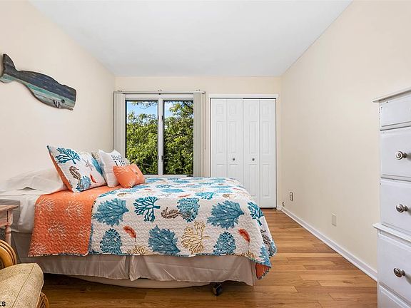 3rd image of 111 Breton Ct #111