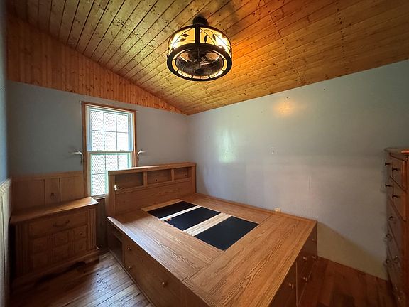 15th image of this home