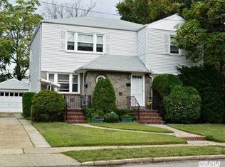 7 Wallace Ct, Valley Stream, NY 11580