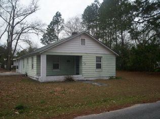 182 Pine St, Baxley, GA 31513