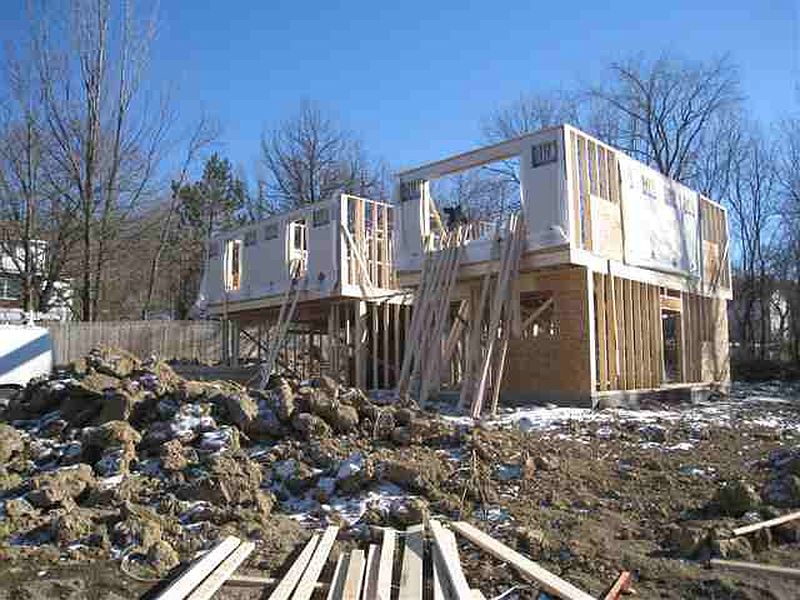 2nd image of 6 CLIFF Avenue