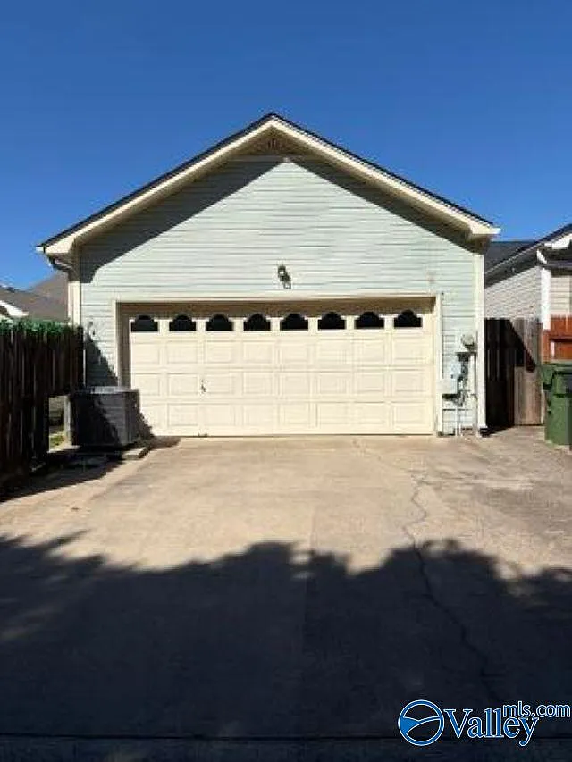 2 bed, 2.0 bath, 1450 sqft, $1,500 — Photo 2