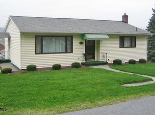 4422 4th Ave, Altoona, PA 16602