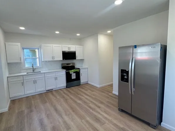 38 Carroll St, Poughkeepsie, NY