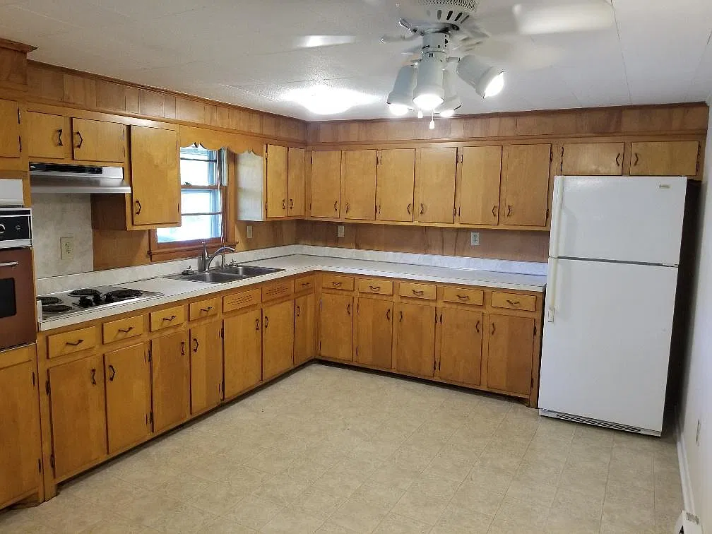 2 bed, 750 sqft, $915 — Photo 4